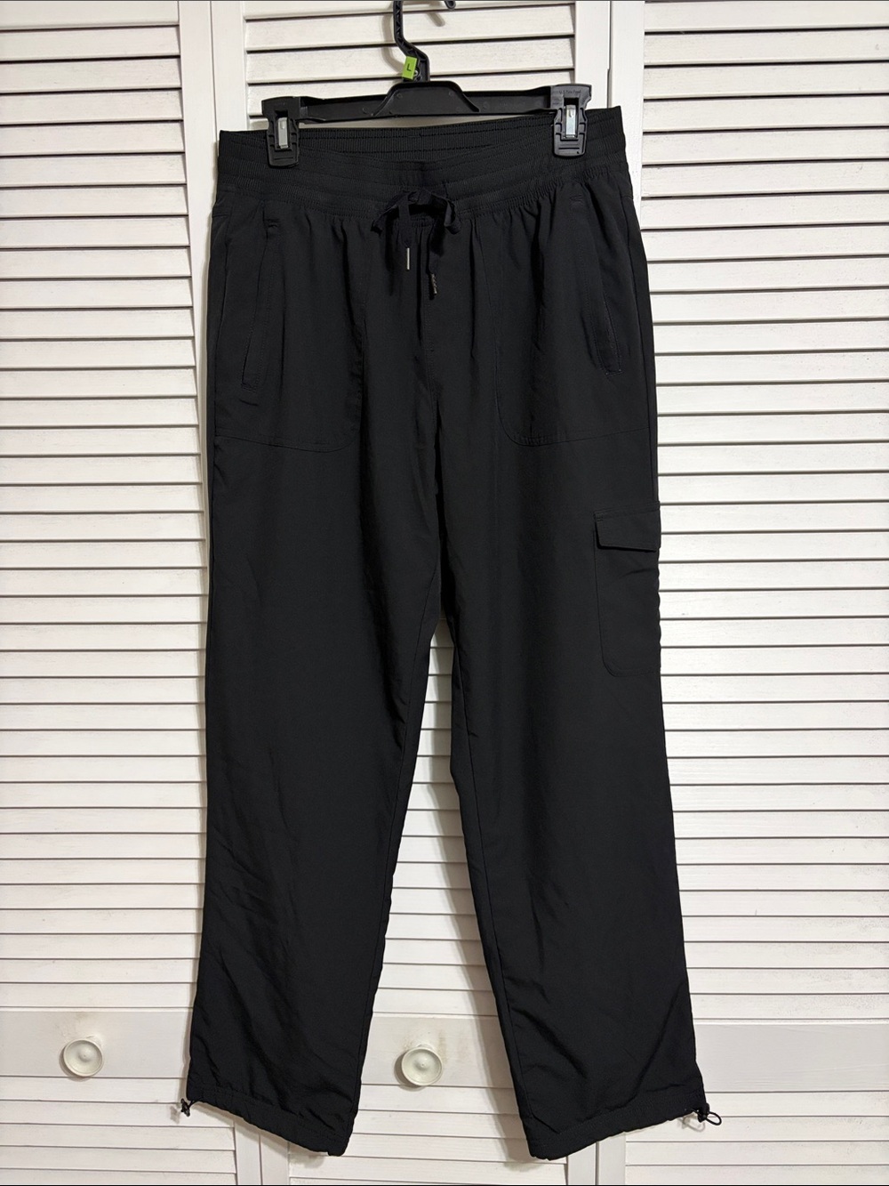 Eddie Bauer Black Elastic Waist Cargo Pants